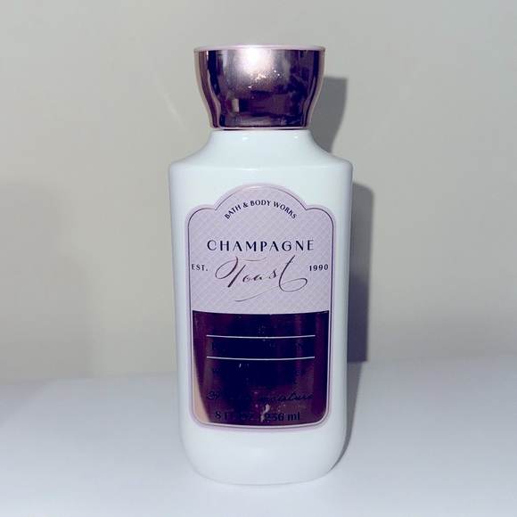 Bath & Body Works Champagne Toast Gift Set- Set of 7 - Picture 7 of 9